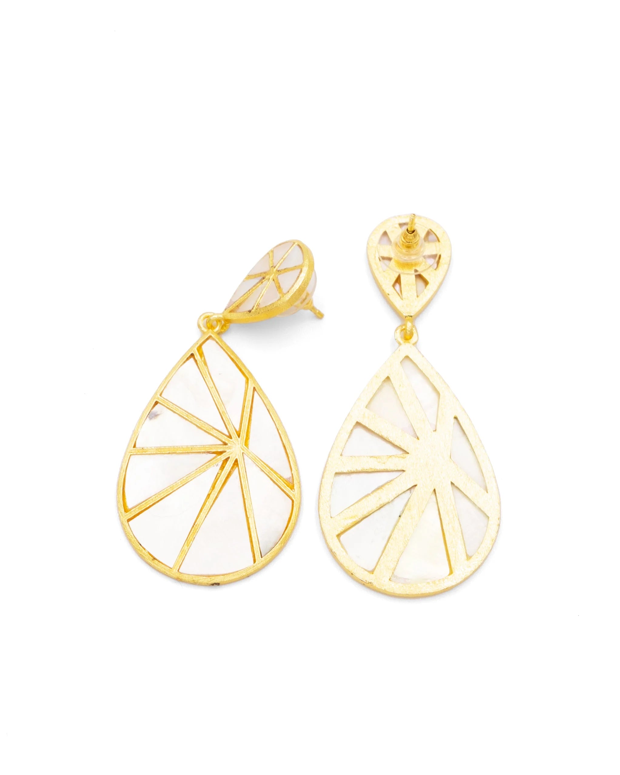Pendiente Dorado Ammar Madre Perla TIAHRA S5817-MP