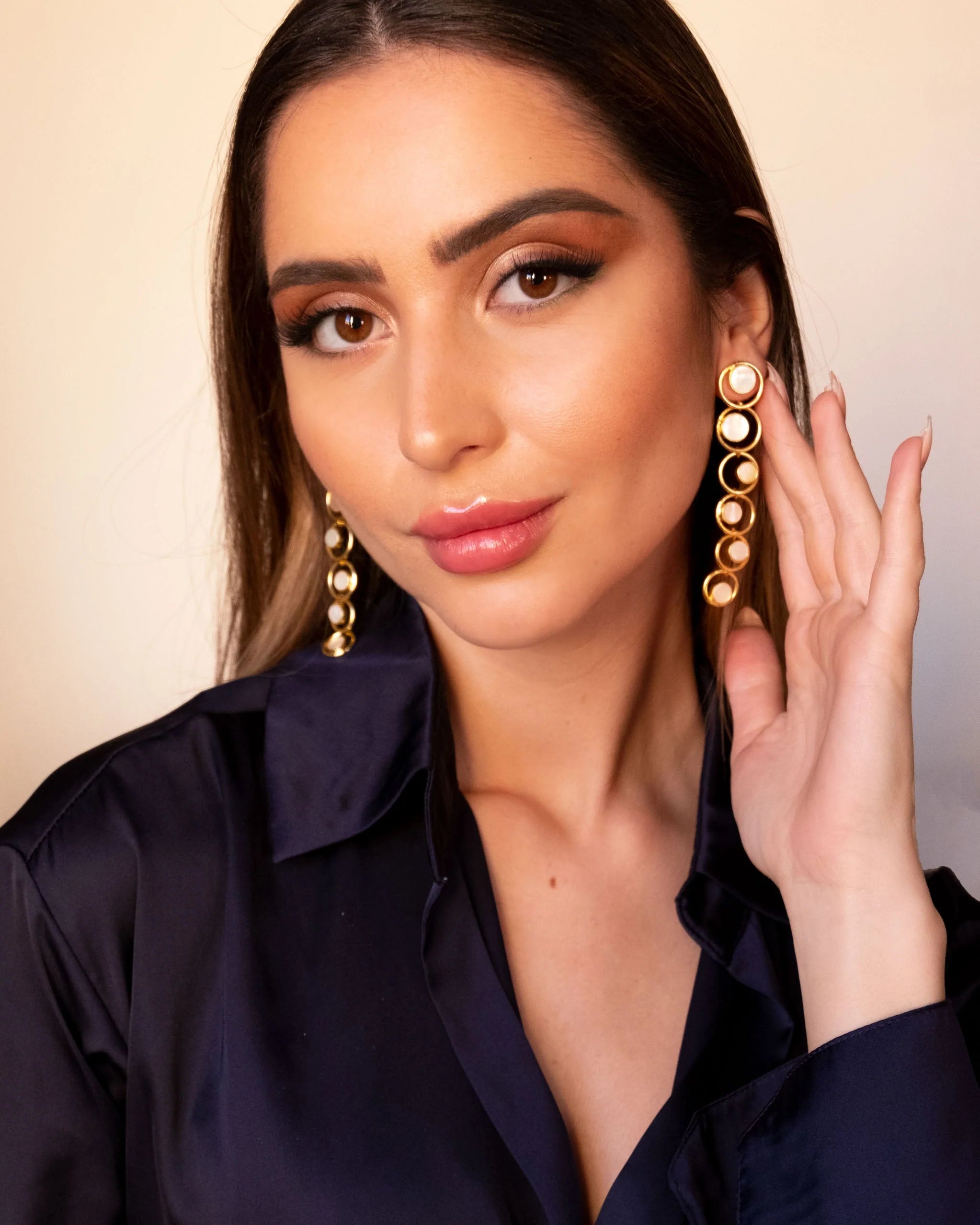 Pendientes Dorados Dinesh Labradorita Tiahra K5821