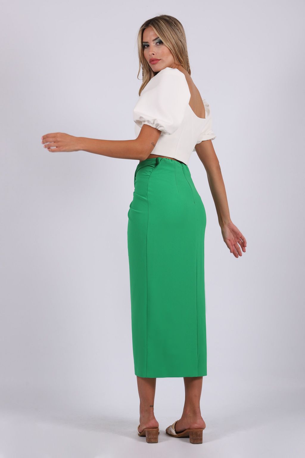 Falda crepe nudo verde Carmen Horneros