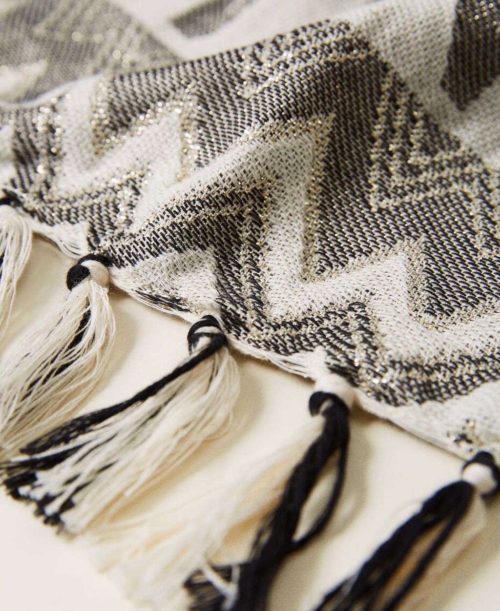 Toalla de playa de jacquard con logotipo y flecos Twinset
