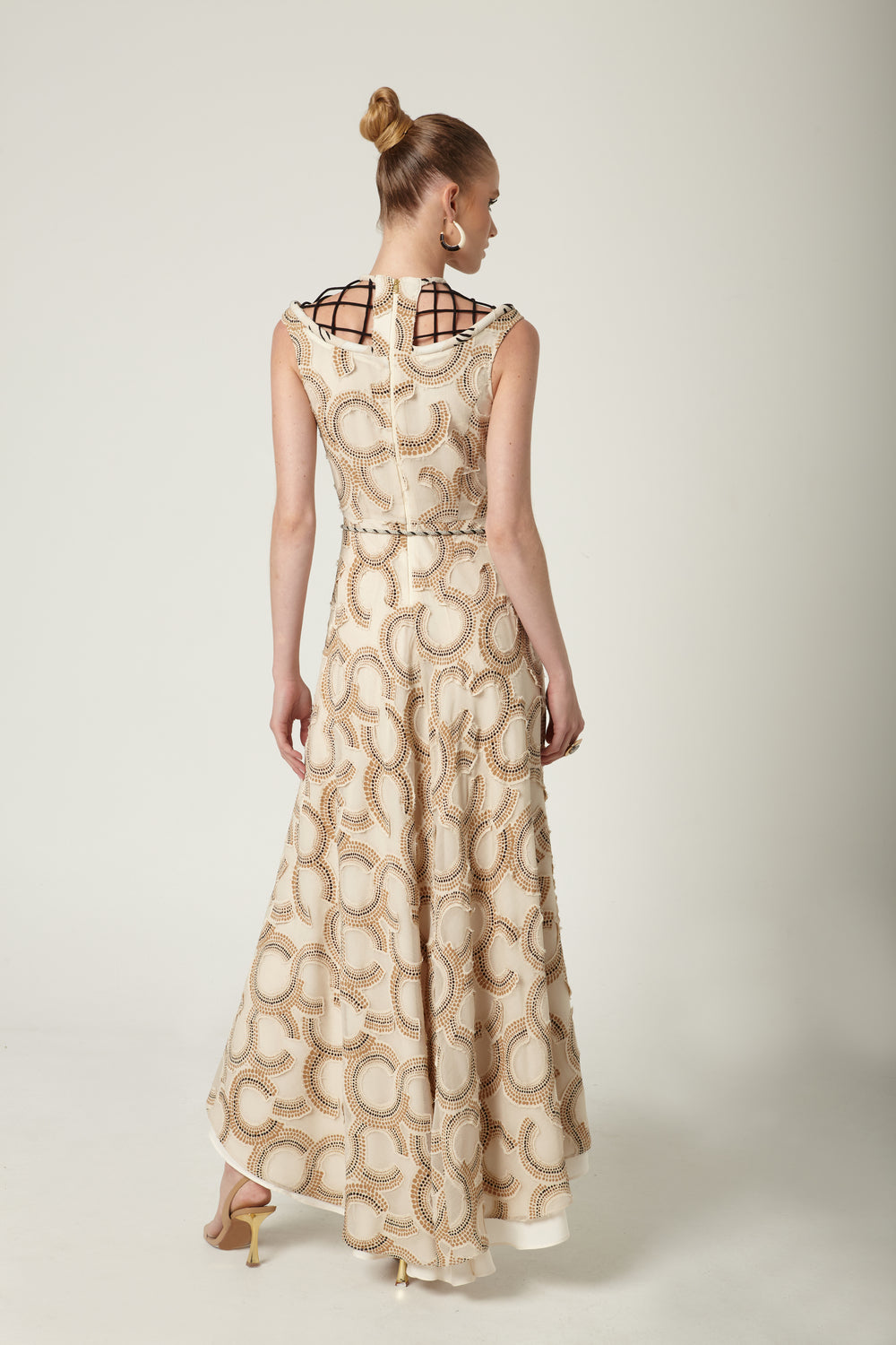 VESTIDO LARGO ESCOTE CORDONES SENAPETI ÉTNICO MASAVI