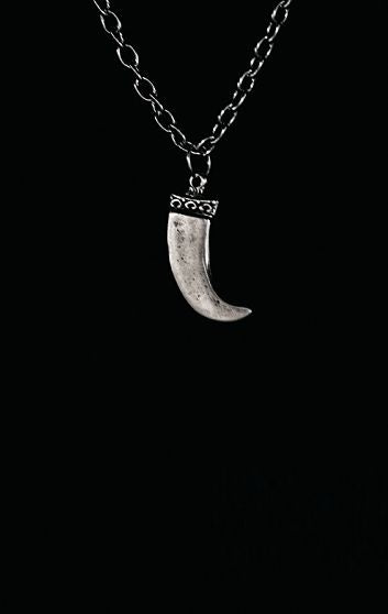 Collar cuerno plata corto IMILOA