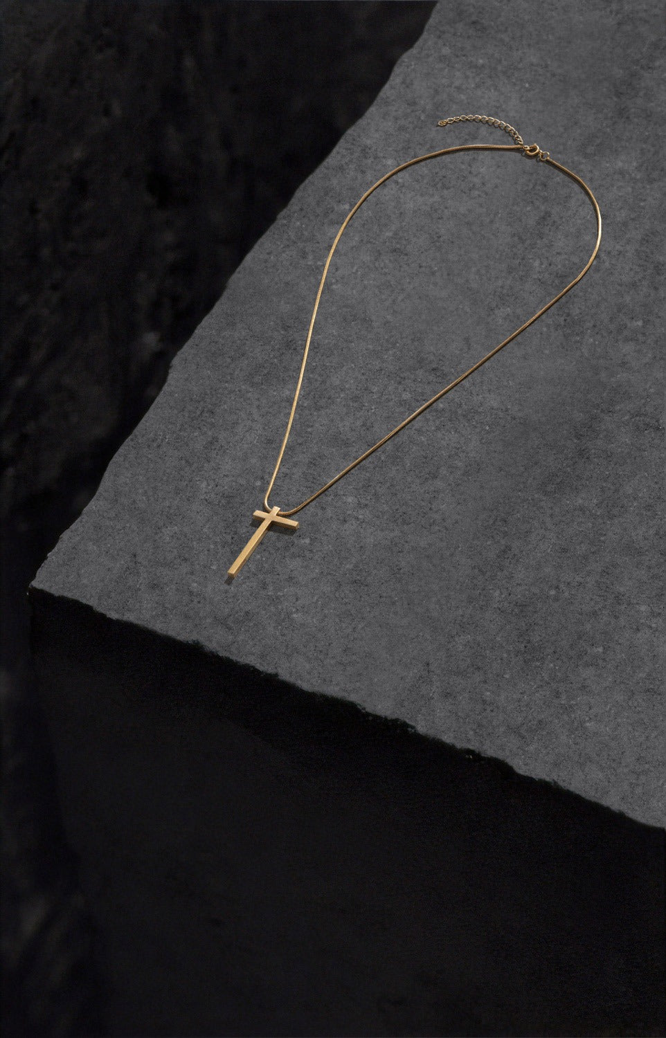 Collar Croix corto MARCUS BRAND