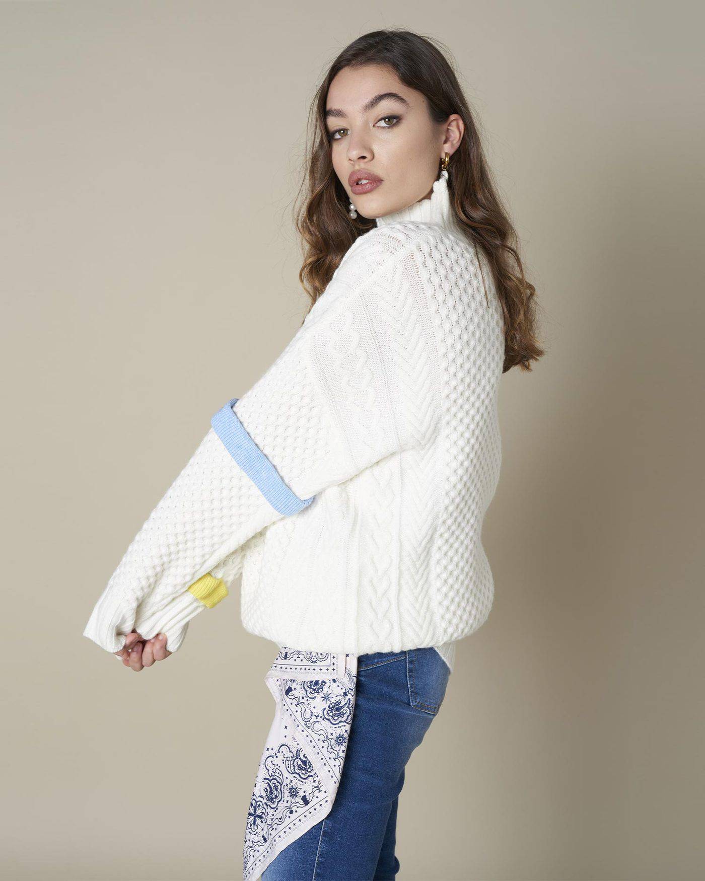 Vestido Silvian Heach blanco - Bayolo Concept Store